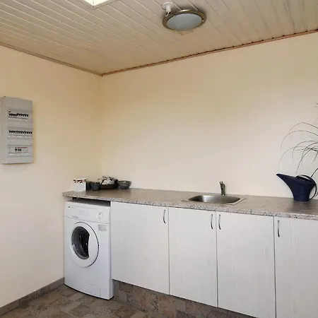 4 Star In Lemvig Ferring